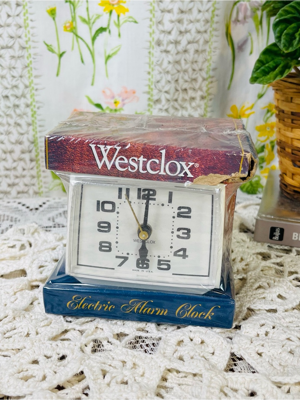Vintage 70s 80s Westclox Electric Alarm Clock Model 22090 New Old Stock White